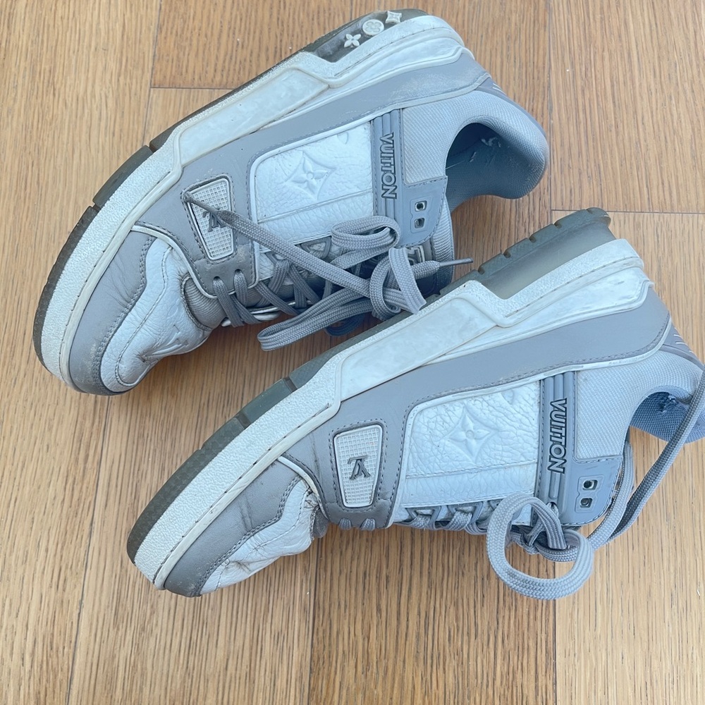 Louis Vuitton White/Grey Leather and Rubber Trainer Low Top Sneakers Si - Picture 4 of 12